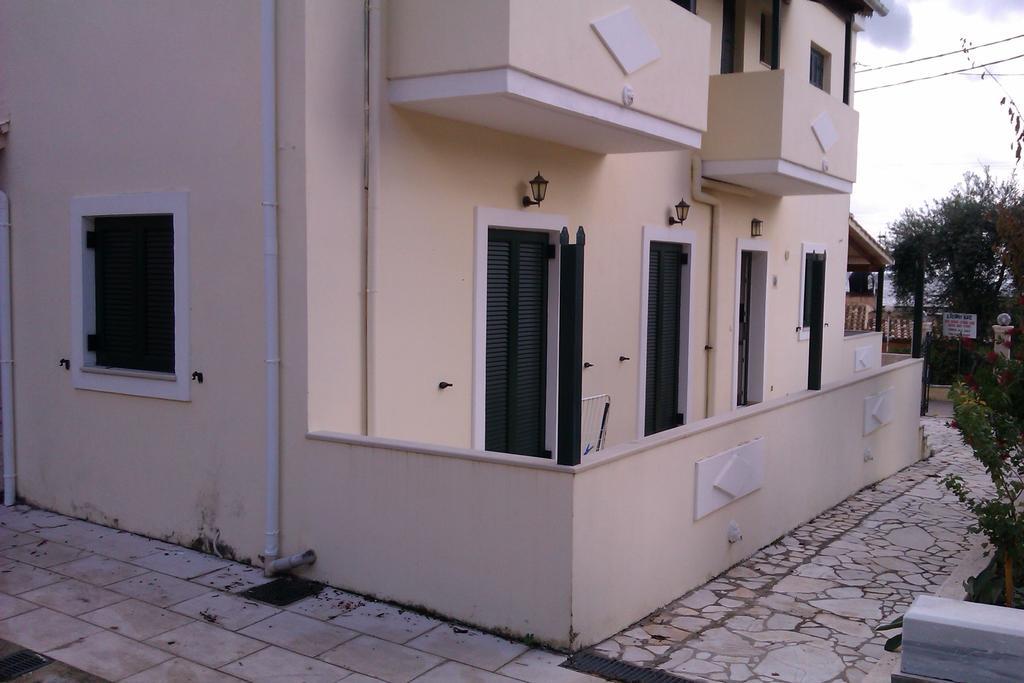 Votsalo Pool Apts カラミ エクステリア 写真